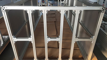 鋁型材框架取代焊接框架的原因是什么？